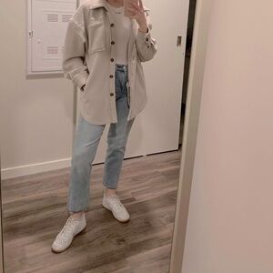 light wash distressed Kensie jeans